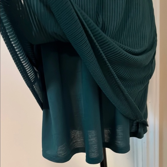 Garage | Women’s Size XS Elegant Green Halter Dress - Picture 3 of 5